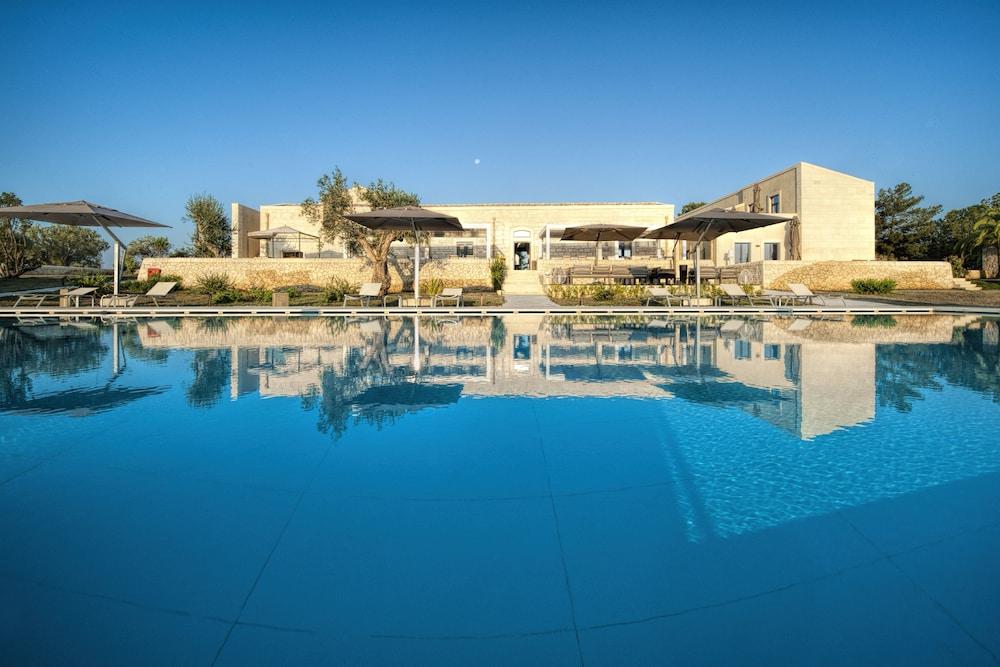Hotel Masseria Della Volpe 4*